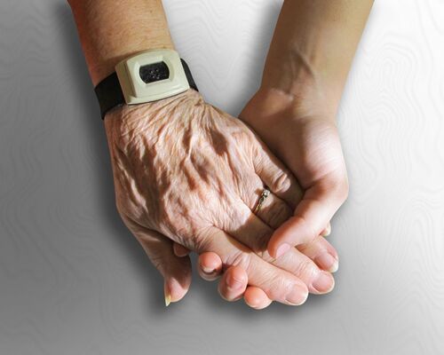 hands_old_young_holding_caring_friends_family_wrinkled-1005261